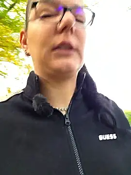 Snapshot of Swiss_Lady chatting on October 2025 11:34:02 AM Swiss Lady online show from October 2025 11:34:02 AM