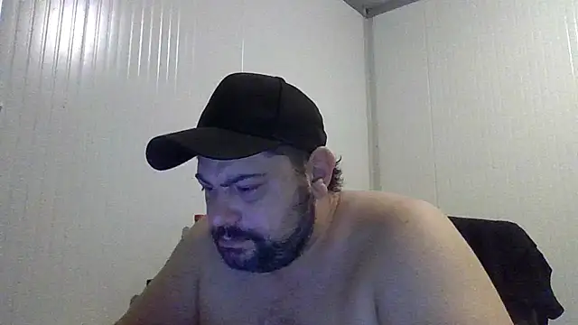giuseppelovisi85 online show from September 2025 12:43:01 AM