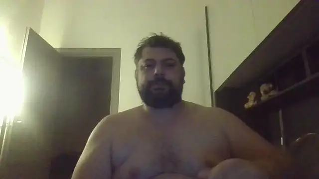 giuseppelovisi85 online show from October 2025 08:50:02 PM