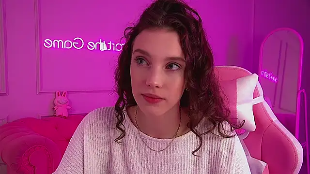 Snapshot of VeronicaVances chatting on October 2025 06:04:01 PM VeronicaVances online show from October 2025 06:04:01 PM