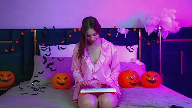 Snapshot of VeronicaVances chatting on October 2025 06:07:02 PM VeronicaVances online show from October 2025 06:07:02 PM