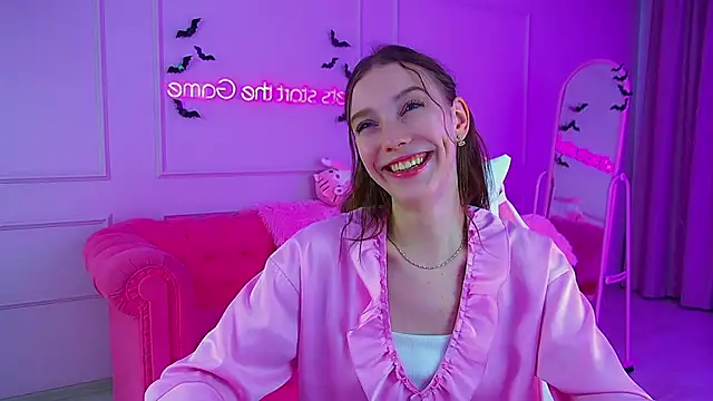 Snapshot of VeronicaVances chatting on November 2025 06:09:02 PM VeronicaVances online show from November 2025 06:09:02 PM