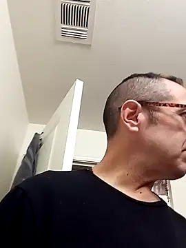 Snapshot of Notmecalifornia chatting on November 2025 11:16:01 PM Notmecalifornia online show from November 2025 11:16:01 PM