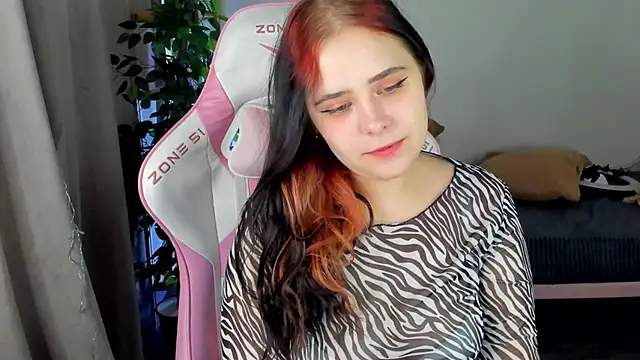 Alis Platt online show from November 2025 06:25:01 AM