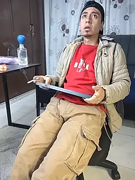 abnerdam01 online show from November 2025 12:15:01 PM