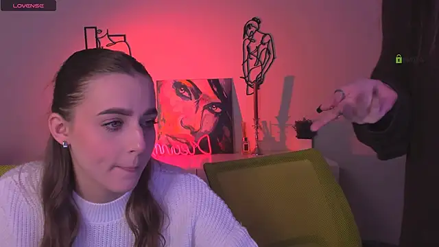 aria moo online show from October 2025 07:13:02 PM