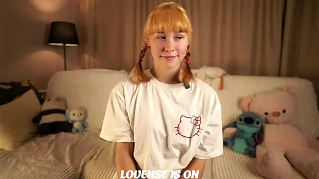 Snapshot of BritniBers chatting on September 2025 09:23:02 AM BritniBers online show from September 2025 09:23:02 AM