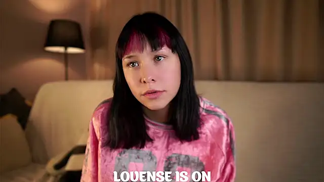 Snapshot of BritniBers chatting on October 2025 10:33:01 AM BritniBers online show from October 2025 10:33:01 AM