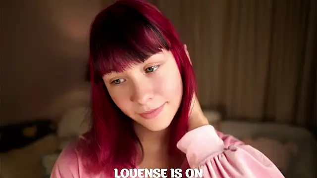 Snapshot of BritniBers chatting on October 2025 10:24:01 AM BritniBers online show from October 2025 10:24:01 AM