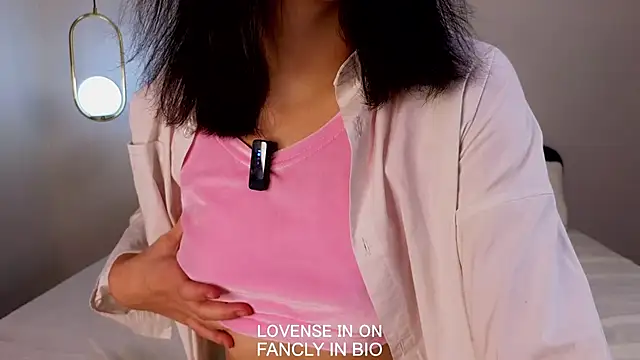 Snapshot of BritniBers chatting on November 2025 10:38:01 AM BritniBers online show from November 2025 10:38:01 AM