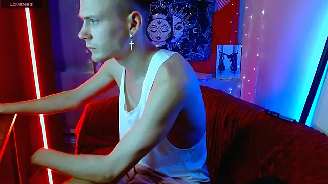 Xavier Night81 online show from September 2025 08:29:01 AM