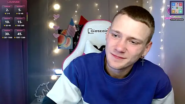 Xavier Night81 online show from October 2025 08:12:01 AM