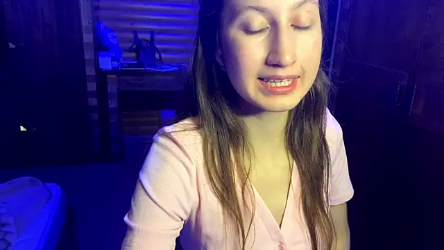 Shyselly online show from October 2025 07:54:01 PM