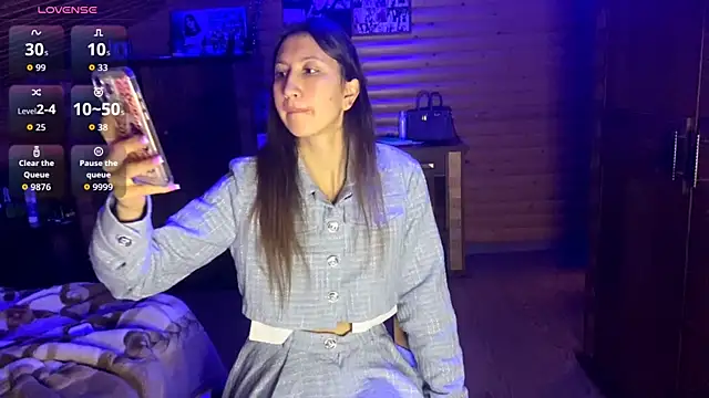 Shyselly online show from October 2025 05:13:02 PM