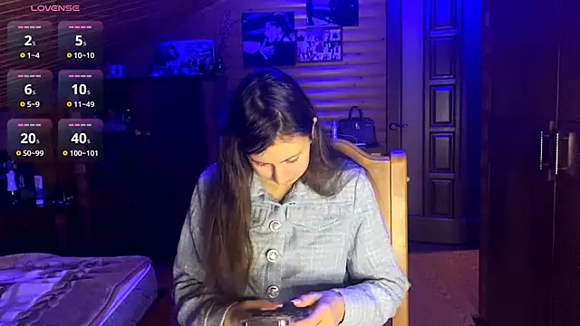 Shyselly online show from October 2025 04:07:02 PM