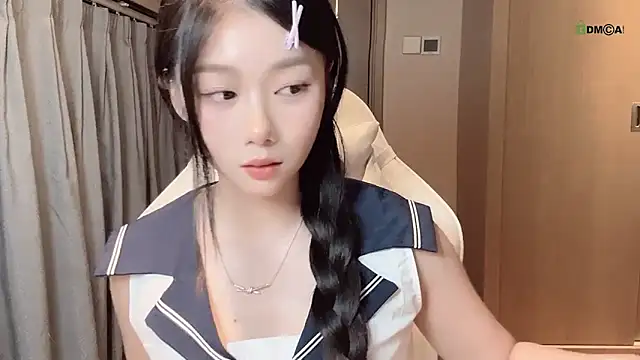 Makinghappymyself  online show from November 2025 09:52:01 AM