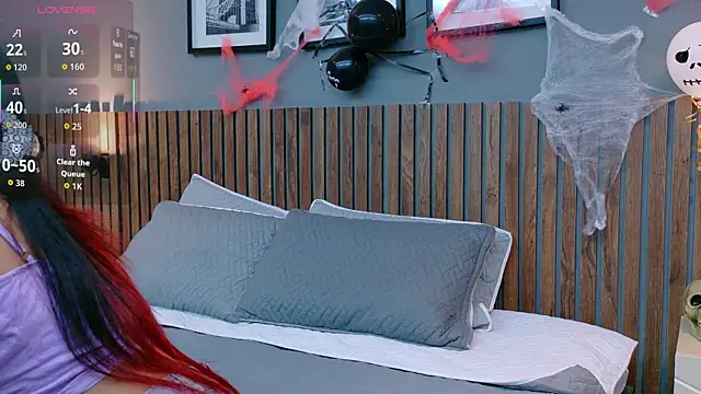 luna roja25 online show from October 2025 01:33:02 PM