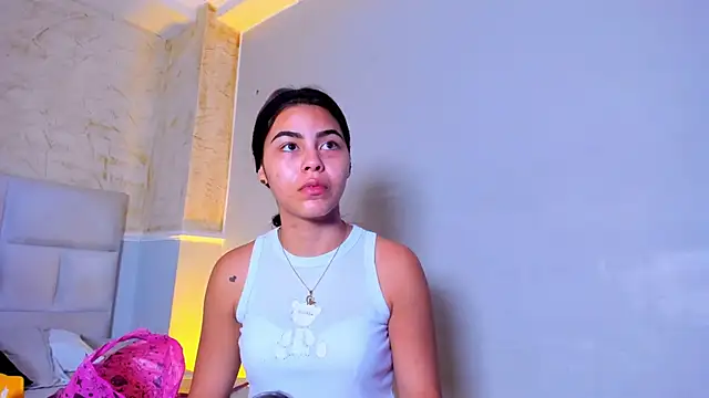 KimberlyLoren online show from October 2025 08:50:02 PM