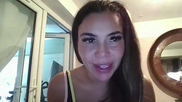 Snapshot of Saucy-Sharna chatting on October 2025 01:13:02 AM Saucy-Sharna online show from October 2025 01:13:02 AM