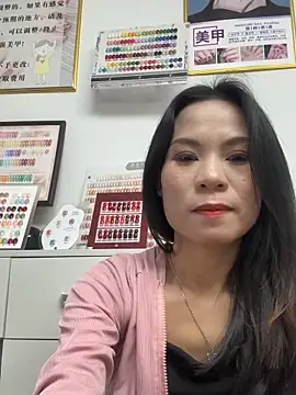 Snapshot of Baby-mmm chatting on October 2025 01:39:01 PM Baby-mmm online show from October 2025 01:39:01 PM