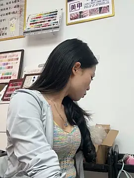 Snapshot of Baby-mmm chatting on November 2025 02:58:02 AM Baby-mmm online show from November 2025 02:58:02 AM