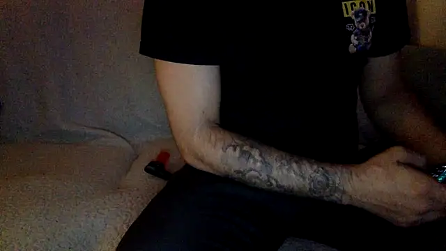 Brownsuggarr online show from October 2025 02:21:02 AM