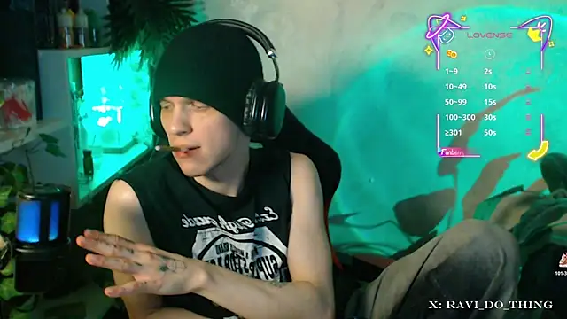 frozen boy online show from October 2025 03:36:01 PM