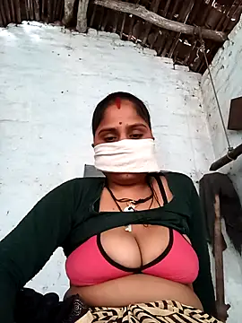 Snapshot of Sheema_tyagi chatting on November 2025 08:04:02 AM Sheema tyagi online show from November 2025 08:04:02 AM