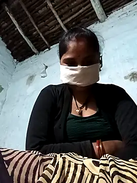 Snapshot of Sheema_tyagi chatting on November 2025 09:57:02 PM Sheema tyagi online show from November 2025 09:57:02 PM