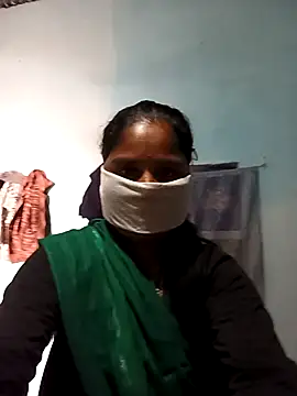 Snapshot of Sheema_tyagi chatting on December 2025 09:18:01 AM Sheema tyagi online show from December 2025 09:18:01 AM