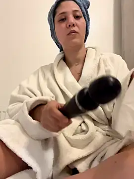 Snapshot of PrincessYYara chatting on October 2025 05:11:02 PM PrincessYYara online show from October 2025 05:11:02 PM