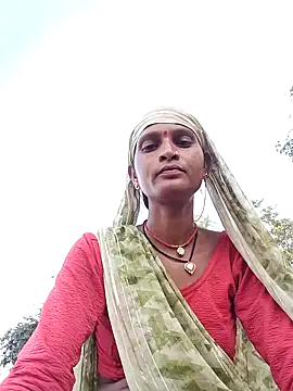 Riya Raj90 online show from September 2025 11:32:02 AM