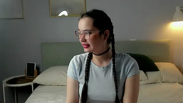 WildaBisom online show from November 2025 01:07:02 AM