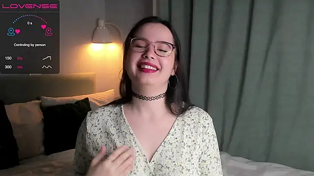 WildaBisom online show from November 2025 01:04:02 AM