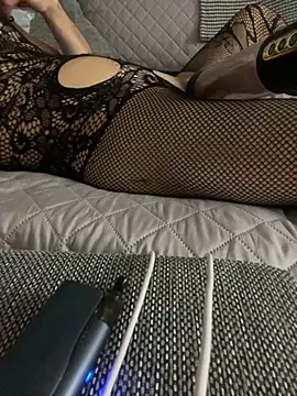 Snapshot of bananasex204 chatting on November 2025 03:45:02 PM bananasex204 online show from November 2025 03:45:02 PM