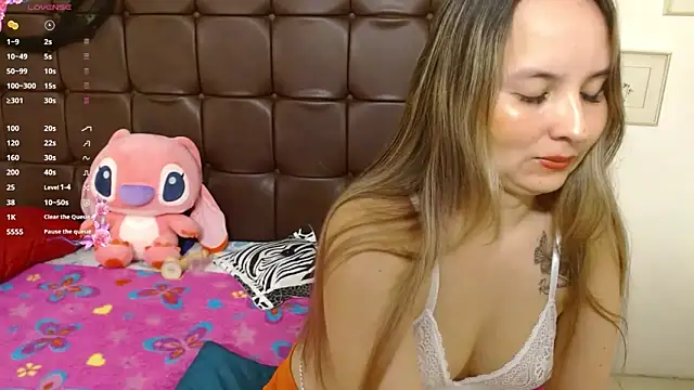 juliana soto1 online show from October 2025 12:04:02 PM