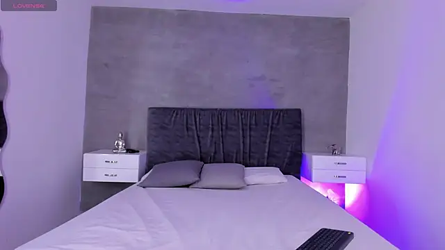 stefannyrivas online show from September 2025 07:25:01 PM