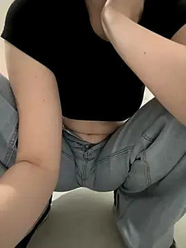 Cumonmme online show from October 2025 11:13:02 PM