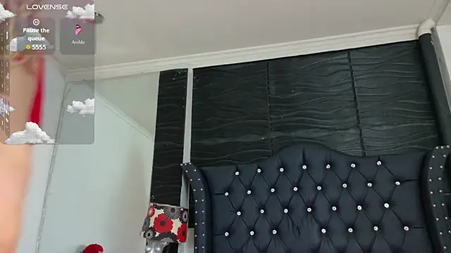 Keysha Queen  online show from September 2025 12:18:02 PM