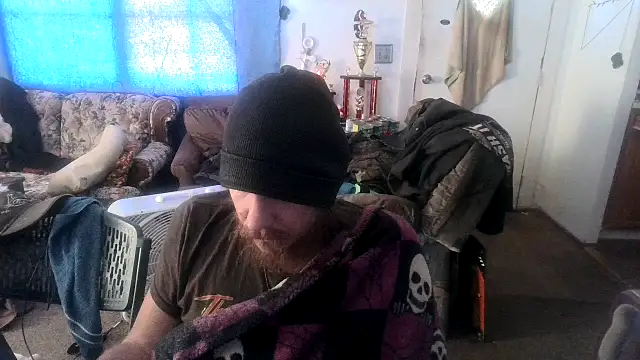 Snapshot of Poundtown1226 chatting on September 2025 02:50:02 PM Poundtown1226 online show from September 2025 02:50:02 PM