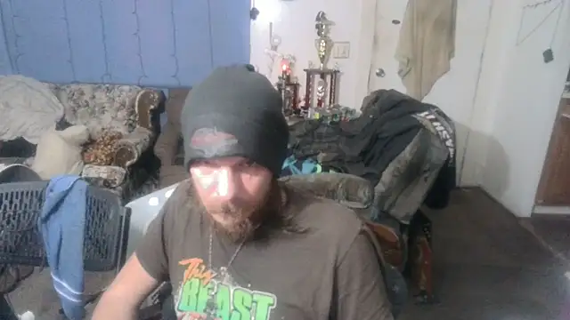 Snapshot of Poundtown1226 chatting on September 2025 02:11:02 AM Poundtown1226 online show from September 2025 02:11:02 AM