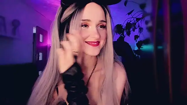 MistressJolie online show from October 2025 10:56:02 AM