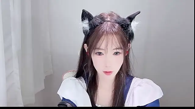 Xiao-runbao online show from October 2025 01:33:02 PM