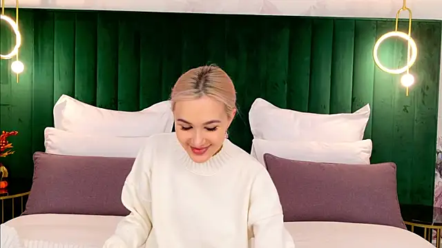 BarbieMilne online show from September 2025 03:06:02 PM