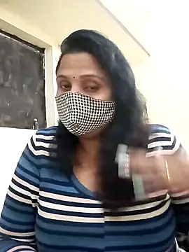 Snapshot of Shikha-mehra7 chatting on November 2025 02:29:02 PM Shikha-mehra7 online show from November 2025 02:29:02 PM