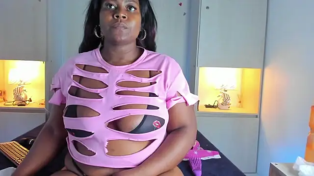 Snapshot of EmaRhodes chatting on October 2025 07:58:02 PM EmaRhodes online show from October 2025 07:58:02 PM