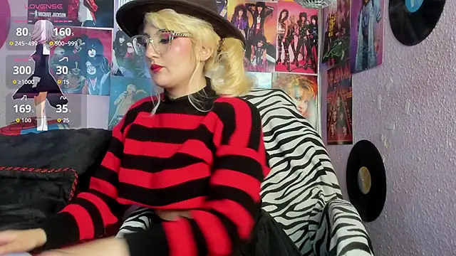 Snapshot of Avril_Maria chatting on October 2025 06:40:02 PM Avril Maria online show from October 2025 06:40:02 PM