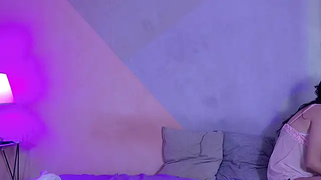 Snapshot of Laura_and_Kevin chatting on September 2025 01:44:02 PM Laura and Kevin online show from September 2025 01:44:02 PM