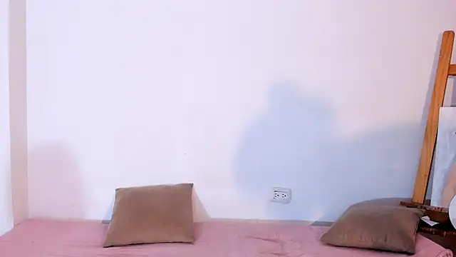 Lia Rousse0 online show from October 2025 07:09:02 PM