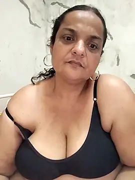 Snapshot of Vydinha chatting on October 2025 09:26:02 PM Vydinha online show from October 2025 09:26:02 PM